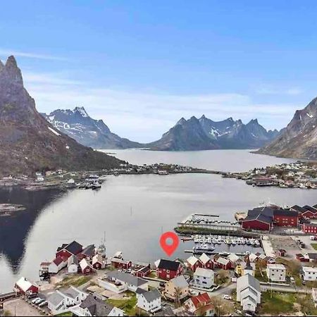 Reine Front View - Mountain & Seaview Βίλα Εξωτερικό φωτογραφία